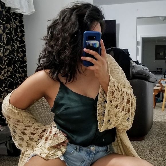 𝘽𝙊𝙂𝙊| FOREST DREAMS BLACK SILKY CAMI TOP - Picture 9 of 9